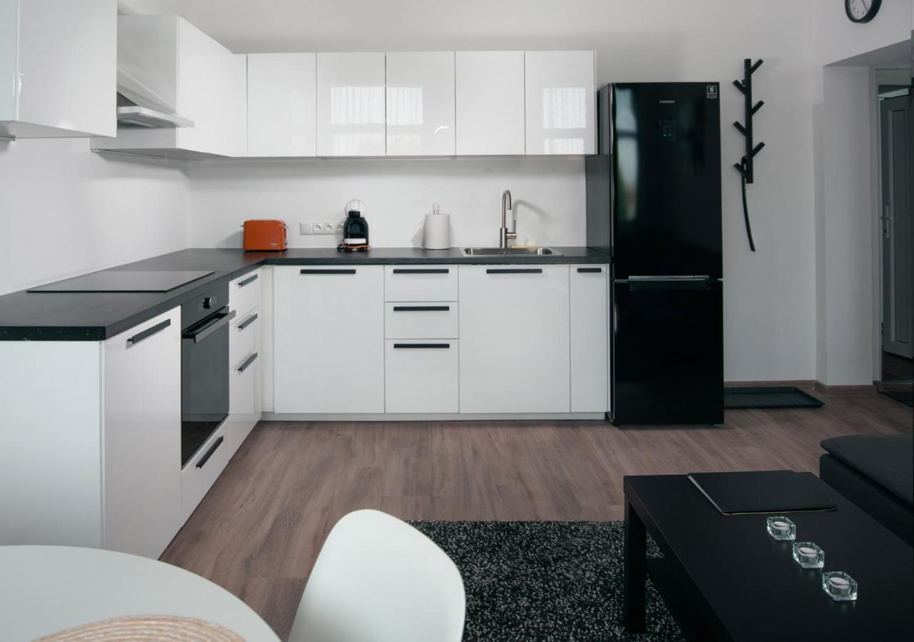 Laurentroom Center Ukmergė Kültér fotó